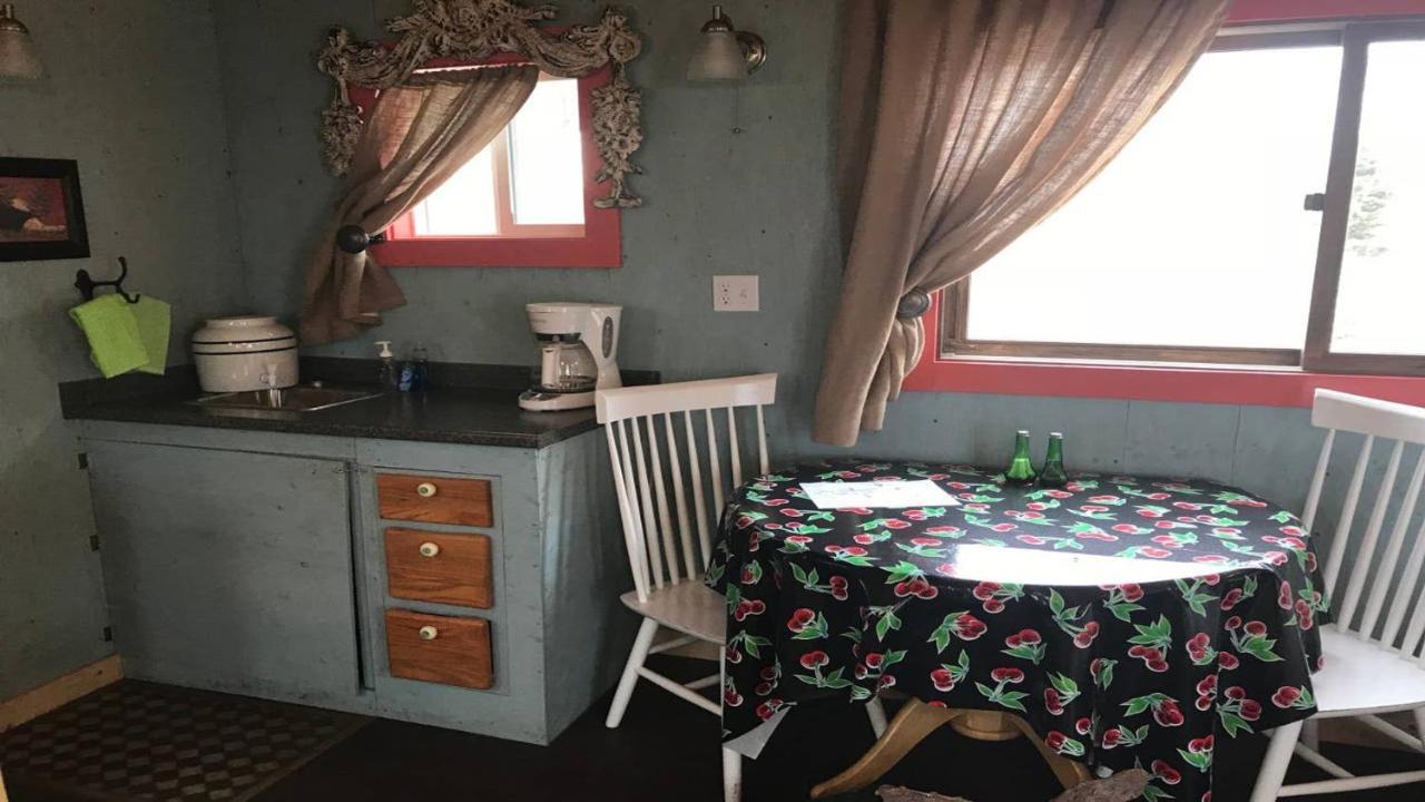 Cottonwood Cabins Fritz Creek Экстерьер фото